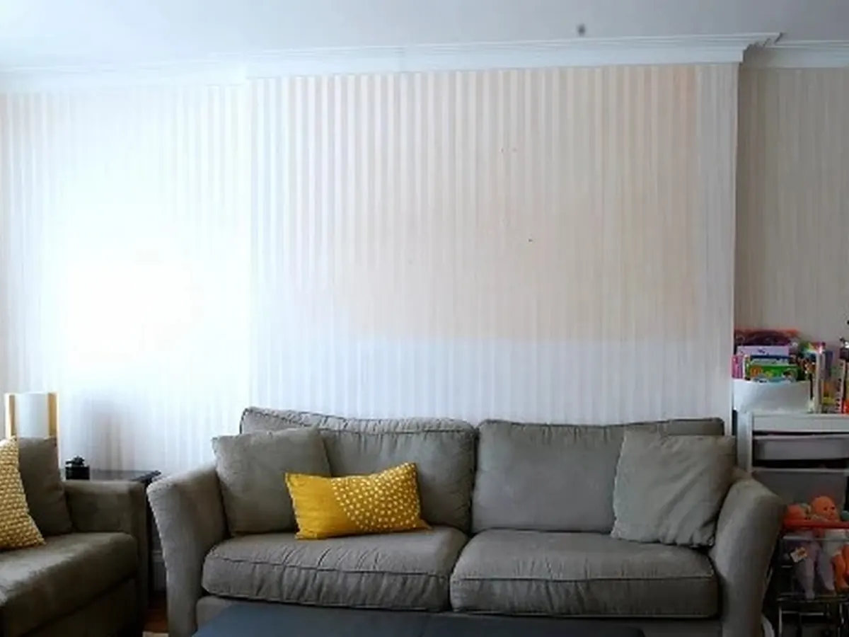 Living room remodel before renovation